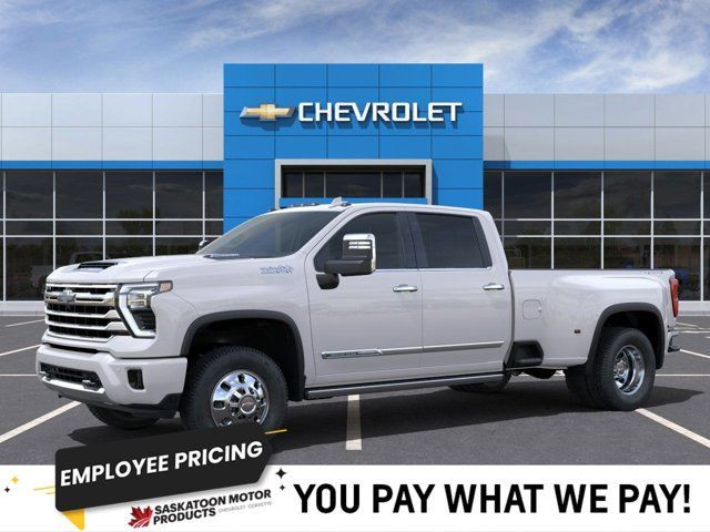 2025 Chevrolet Silverado 3500HD High Country | 6.6L V8 Diesel in Cars & Trucks in Saskatoon - Image 2
