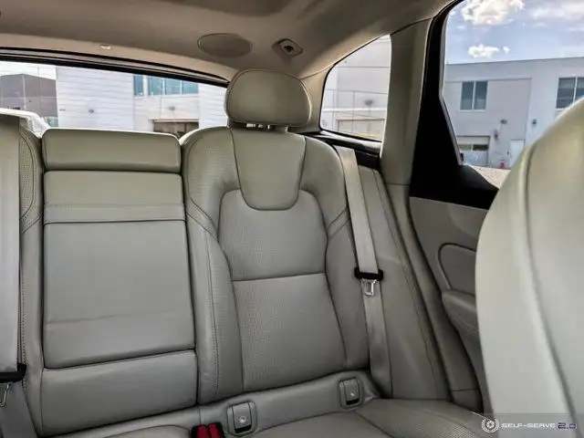 2018 Volvo XC60 Inscription | T6 | HEATED AND COOLED SEATS in Cars & Trucks in Strathcona County - Image 16