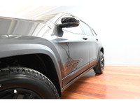 JEEP CHEROKEE TRAILHAWK ELITE 4X4, ENSEMBLE ÉLITE, TOIT PANORAMIQUE, SIÈGES VENTILÉ CHAUFFANT, VOLAN... (image 5)