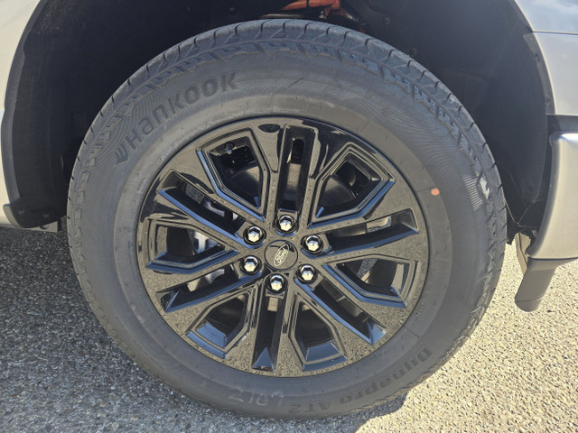 2025 Ford F-150 LARIAT | BLACK APP PKG | MOBILE OFF PKG | TOW PK in Cars & Trucks in Calgary - Image 4