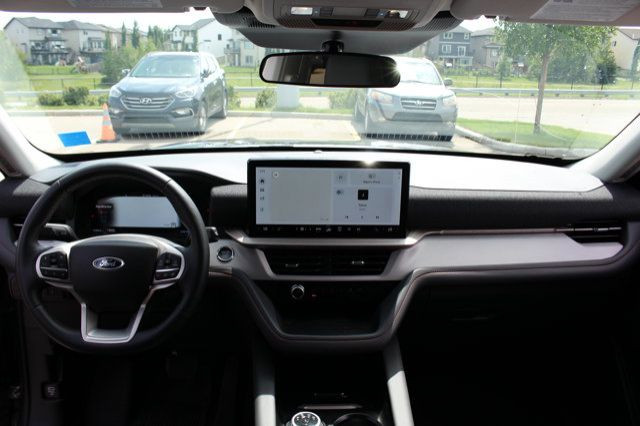 2025 Ford Explorer Active in Cars & Trucks in Calgary - Image 2