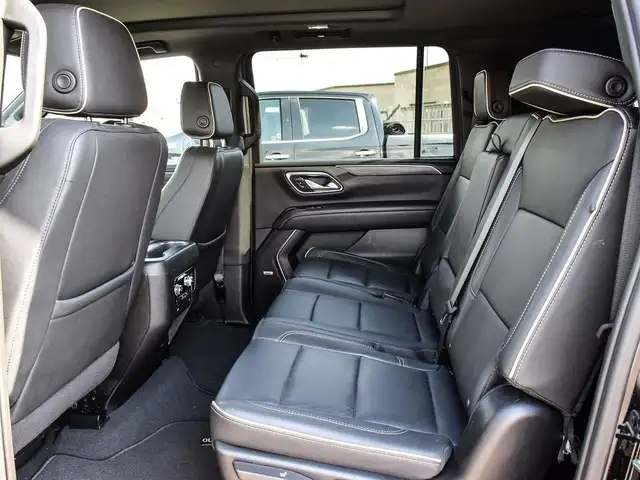 2024 GMC Yukon XL SLT Clean Carfax | One Owner | 4WD XL LUX |... in Cars & Trucks in Oakville / Halton Region - Image 22