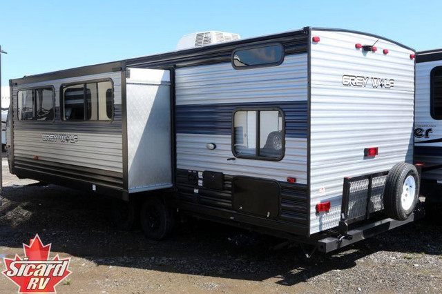 2021 FOREST RIVER GREY WOLF LIMITED 26DBH in Travel Trailers & Campers in Hamilton - Image 4