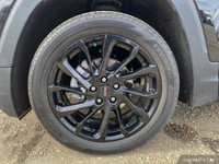 This GMC Terrain delivers a Turbocharged Gas I4 1.5L/-TBD- engine powering this Automatic transmissi... (image 8)