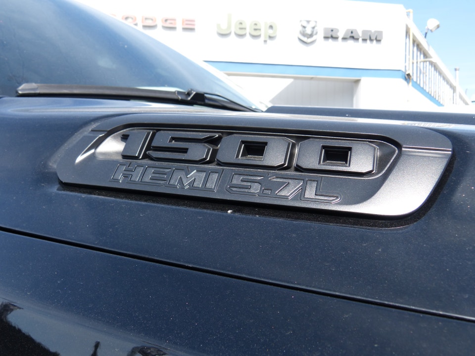 2022 Ram 1500 SPORT