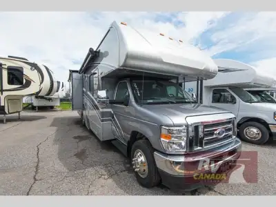 Please Call Us At 613.851.7326 with any questions? Winnebago Minnie Winnie Class C gas motorhome 31H...
