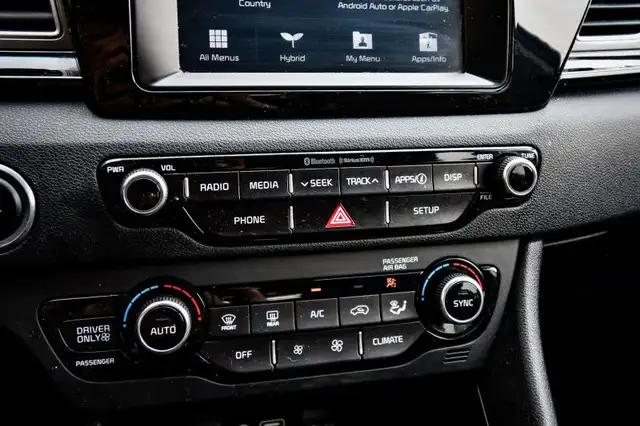 2019 Kia Niro EX Premium • HEATED SEATS • WIRELESS CHARGING in Cars & Trucks in Kingston - Image 22
