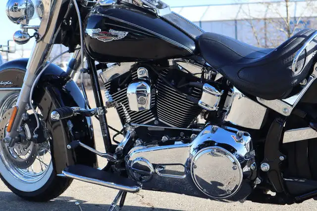2008 Harley-Davidson FLDE in Street, Cruisers & Choppers in Strathcona County - Image 17