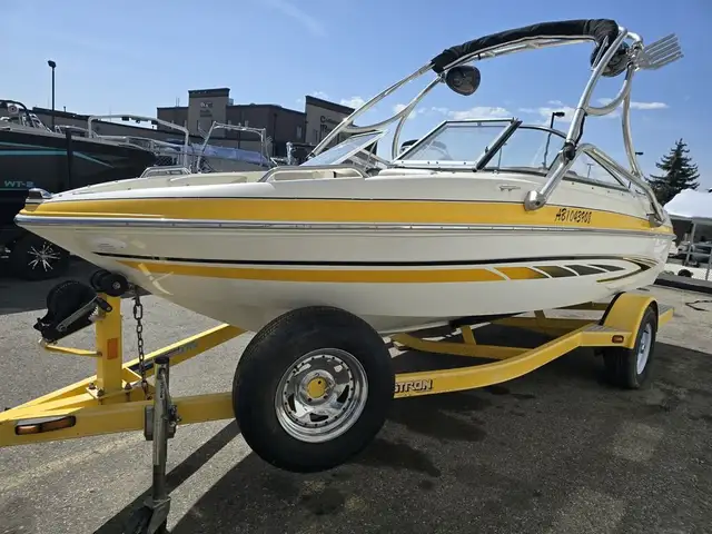 2008 Glastron GT185 FINANCING AVAILABLE in Powerboats & Motorboats in Saskatoon - Image 9