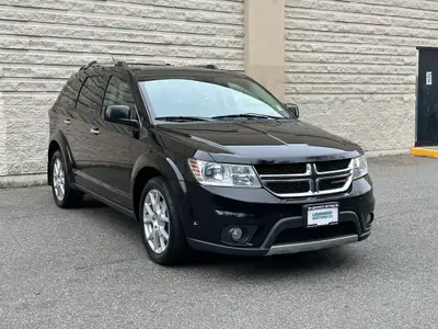 CLEAN TITLE / AWD / R/T TRIM / 7-SEATER / LEATHER HEATED SEATS / BACKUP CAMERA / AUTO LIGHTS / BLUET...