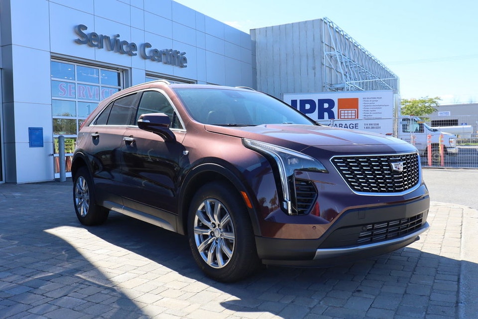 2023 Cadillac XT4 PREMIUM LUXURY AWD