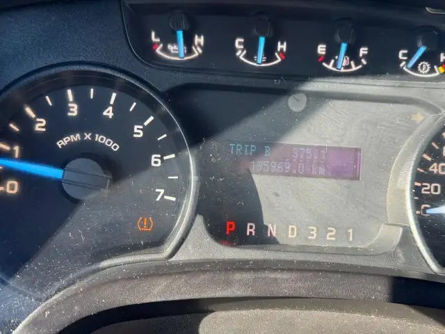 2012 Ford F-150 STX, WELL MAINTAINED, NO ACCIDENTS, CERTIFIED in Cars & Trucks in London - Image 10