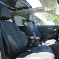 2016 Nissan Rogue SL AWD w/Panoramic Sunroof Heated seats and Back-up camera. Great used Nissan Rogu... (image 6)