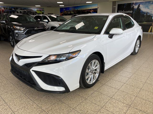 2023 Toyota Camry SE | Leather | Heated Seats/Steering Wheel in Cars & Trucks in Calgary