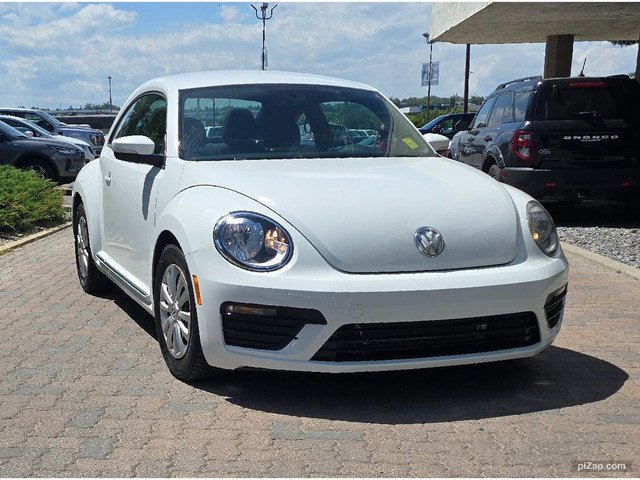 2017 Volkswagen Beetle TRENDLINE | HTD SEATS | REV CAM in Cars & Trucks in Calgary - Image 2