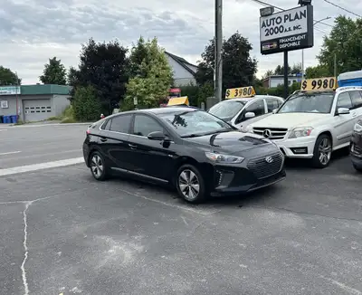 2019 Hyundai Ioniq Preffered Plug-in Hybrid. 180 000km. Automatique. Tout Équipé. Apple Play et Andr...