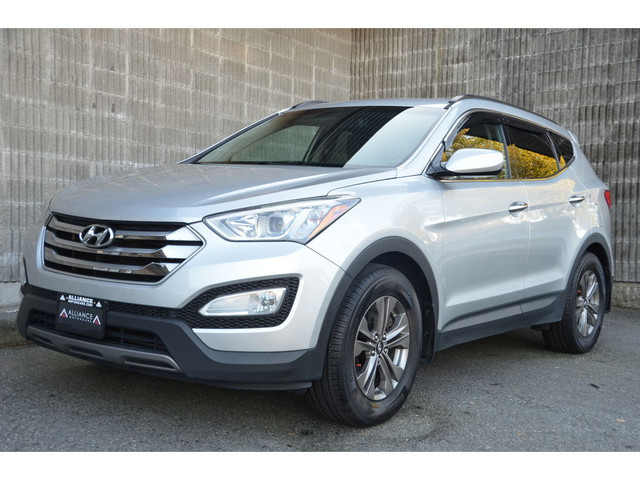 2015 Hyundai Santa Fe Sport in Cars & Trucks in Burnaby/New Westminster - Image 2