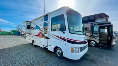**********This unit is on consignment******** Has 10,600 Miles only! Very well built, equipped and m...