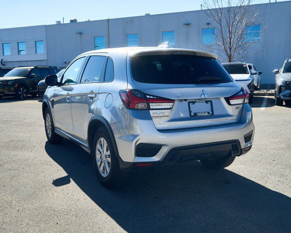 2021 Mitsubishi RVR SE | Heated Seats | Apple CarPlay in Cars & Trucks in Edmonton - Image 3