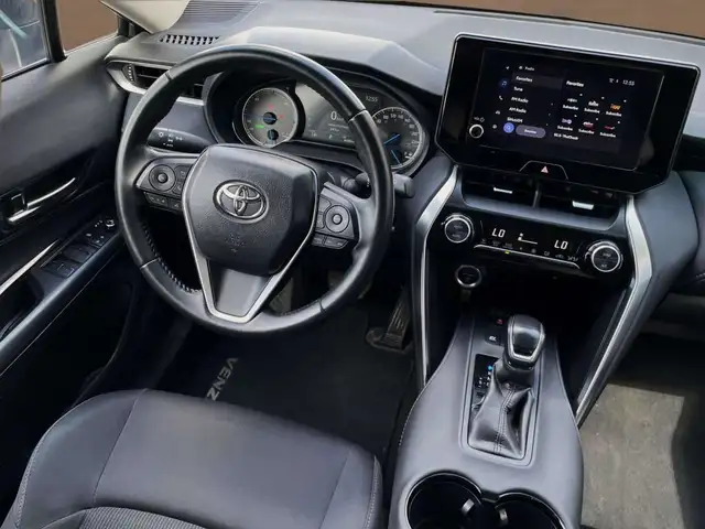 2024 Toyota Venza LE Hybrid AWD in Cars & Trucks in Edmonton - Image 8