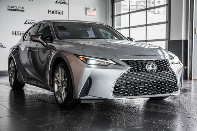 2021 Lexus IS 300 AWD à vendre in Cars & Trucks in Laval / North Shore - Image 3