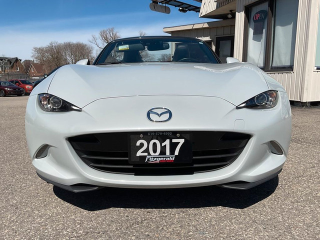 2017 Mazda MX-5 GT - 6 SPEED! LEATHER! NAV! HTD SEATS! CAR PLAY in Cars & Trucks in Kitchener / Waterloo - Image 2