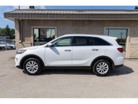 BEAUTIFUL 2019 KIA SORENTO! - Push Button Start - Heated Seats - Heated Steering Wheel - Apple CarPl... (image 3)