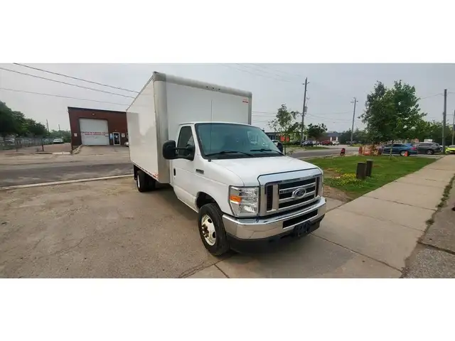 2021 Ford E-450 E-450 - 16Ft Box - 7.3L V8 Gas - Btooth/Camera in Cars & Trucks in City of Toronto - Image 4