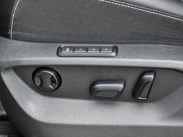 2024 Volkswagen Atlas 2.0 TSI Execline One Owner, No Accident... in Cars & Trucks in Oakville / Halton Region - Image 20