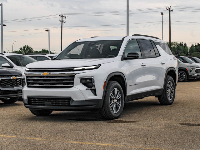 2025 Chevrolet Traverse LT in Cars & Trucks in Edmonton - Image 4