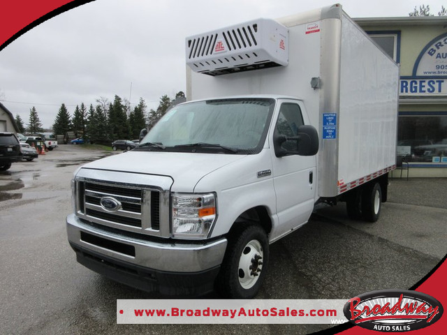 2022 Ford E450 1-TON CARGO-MOVING 2 PASSENGER 7.3L - V8.. REFRIG in Cars & Trucks in Markham / York Region