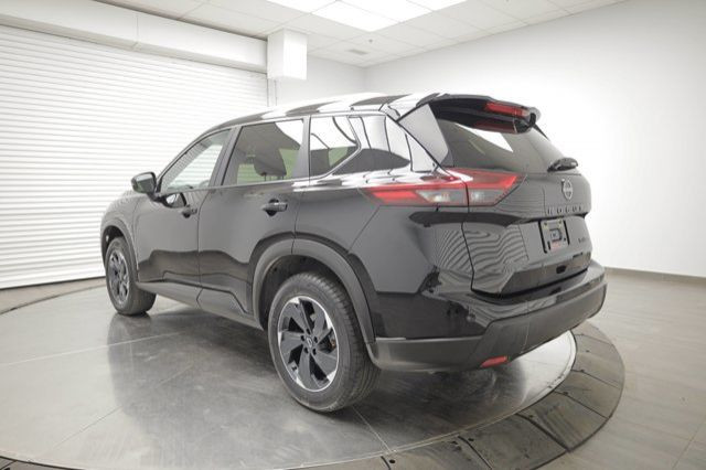 2024 Nissan Rogue SV Moonroof in Cars & Trucks in Calgary - Image 3