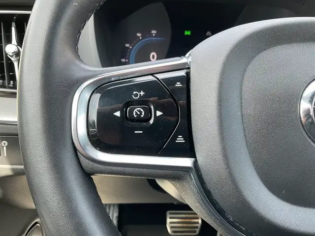 2022 Volvo XC60 B6 R-Design AWD - BOWERS & WILKINS! NAV! 360 CAM dans Autos et camions dans Kitchener / Waterloo - Image 22