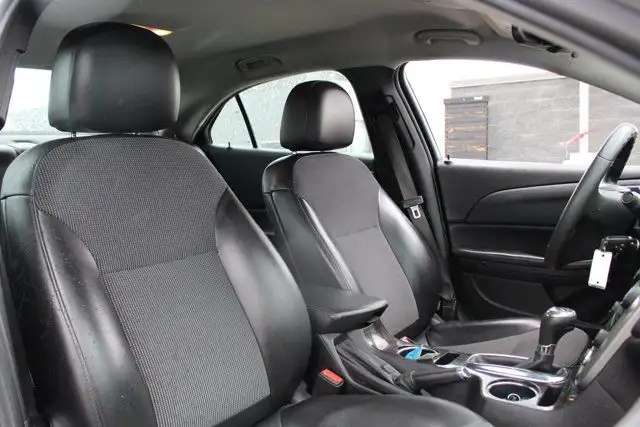 2016 Chevrolet Malibu Limited LT dans Autos et camions dans Calgary - Image 23