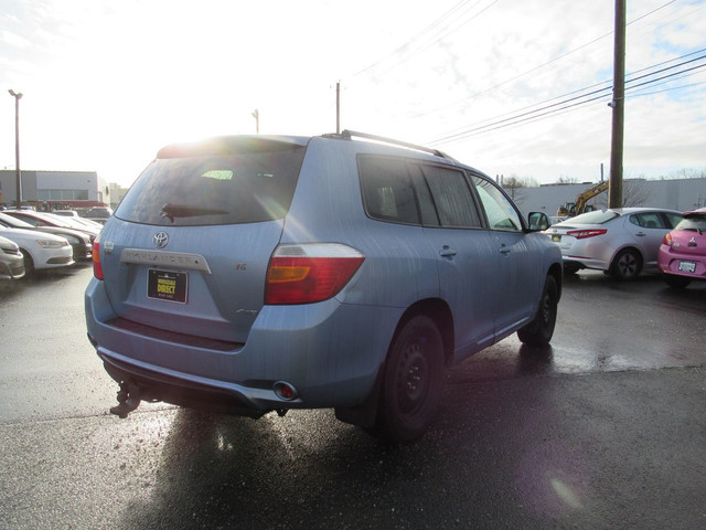2008 Toyota Highlander 4WD in Cars & Trucks in City of Halifax - Image 4