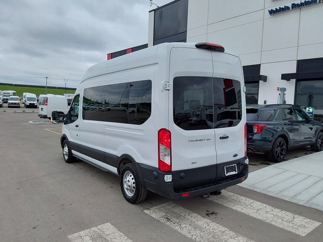 2023 Ford Transit Passenger Wagon XL in Cars & Trucks in Calgary - Image 4