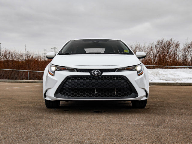  2022 Toyota Corolla LE 1.8L Auto in Cars & Trucks in Strathcona County - Image 3