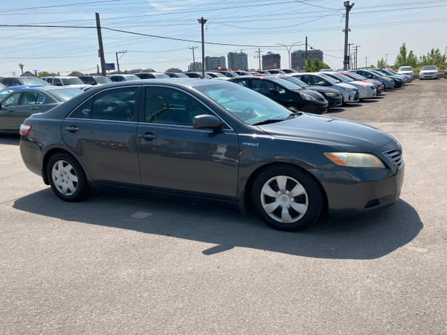 2007 Toyota Camry Hybrid  in Cars & Trucks in Laval / North Shore - Image 4