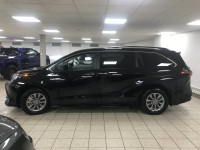 Introducing the 2024 Toyota Sienna XLE, a sophisticated and versatile minivan that merges style, com... (image 2)