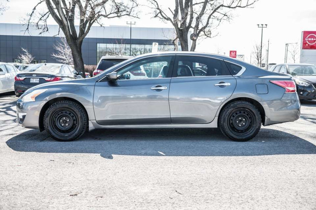 2015 Nissan Altima 2.5 SV in Cars & Trucks in City of Montréal - Image 3