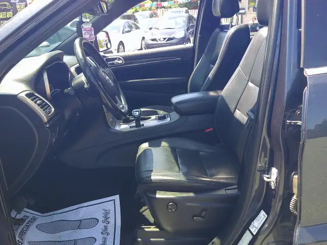 2015 Jeep Grand Cherokee Limited in Cars & Trucks in Ottawa - Image 13