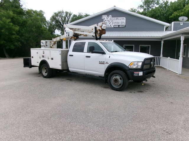 2015 Ram 5500 CUMMINS SERVICE TRUCK/WITH LIFT! in Cars & Trucks in Portage la Prairie