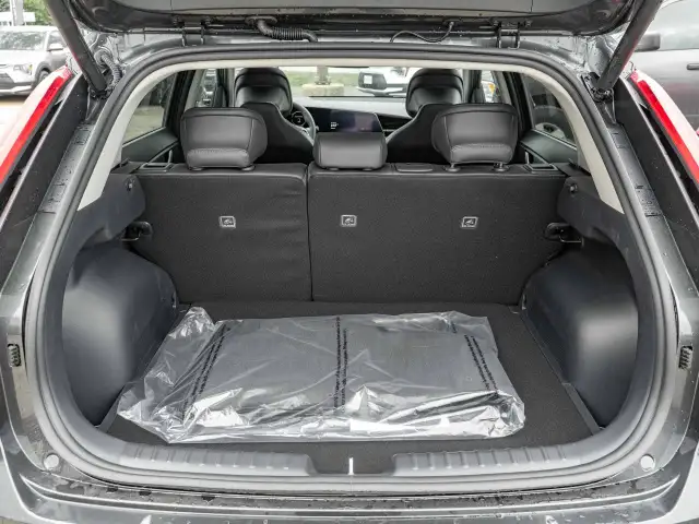 2025 Kia Niro dans Autos et camions dans Ottawa - Image 39