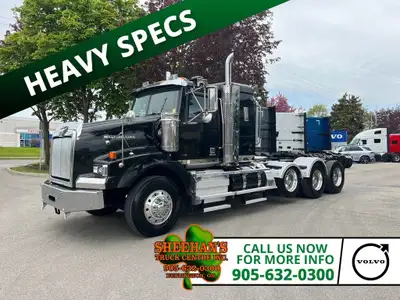 Triaxle Float Truck with 602,434kms, Detroit DD16 530HP, 18 Speeds, 14700lb Front Axle, 46,000lb Rea...