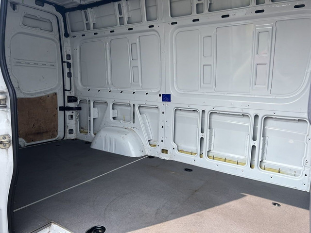 2017 Mercedes-Benz Sprinter Van 2500 144-in. WB in Cars & Trucks in Oakville / Halton Region - Image 4