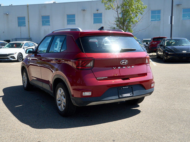 2021 Hyundai Venue Preferred | Backup Cam | Lane Keep Assist in Cars & Trucks in Edmonton - Image 3