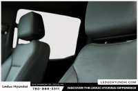 2024 GMC Sierra 1500 SLT Experience the GMC Sierra 1500 SLT with only 45289 km on the odometer. Fini... (image 9)