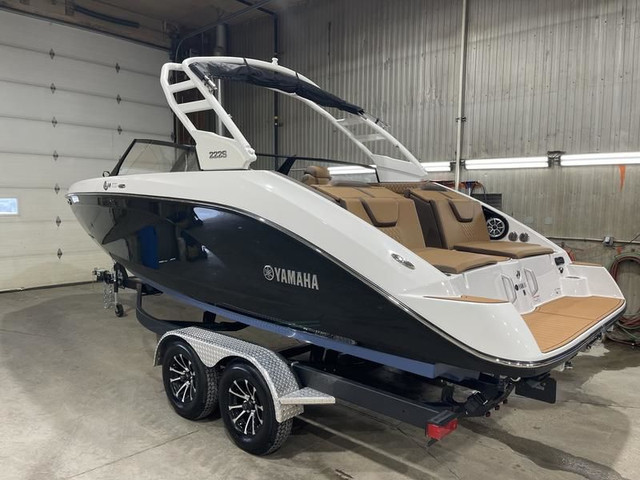 2025 Yamaha Boats 222S in Powerboats & Motorboats in Saskatoon - Image 2