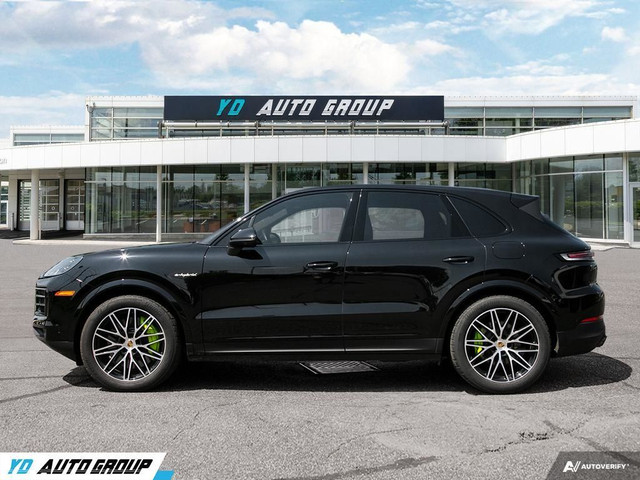 2024 Porsche Cayenne E-Hybrid AWD l One Owner l Clean Carfax!!! in Cars & Trucks in Markham / York Region - Image 3