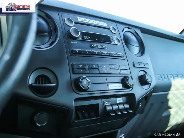 2012 Ford F-350 Chassis XL REGULAR CAB POWER STROKE DIESEL BU... dans Autos et camions dans Ville d’Edmonton - Image 21